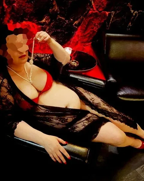 Photo from listing “Rubensdame Valentina Veroo”, age 25