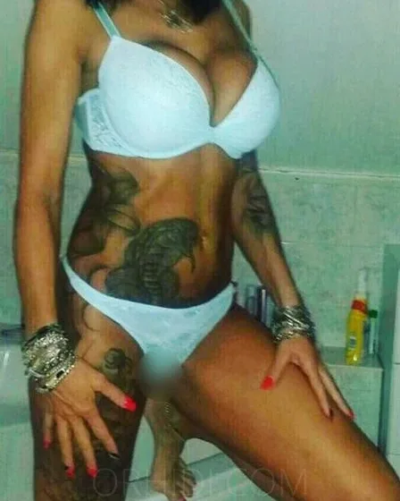 Photo from listing “Petra”, age 44