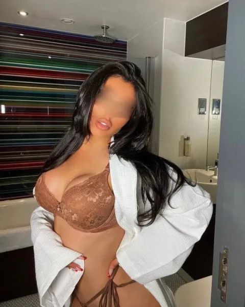 Photo from listing “Kim Kimber”, age 27