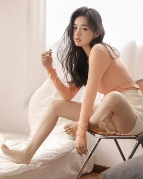 Photo from listing “Weina”, age 25