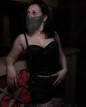 Photo from listing “Nina”, age 33