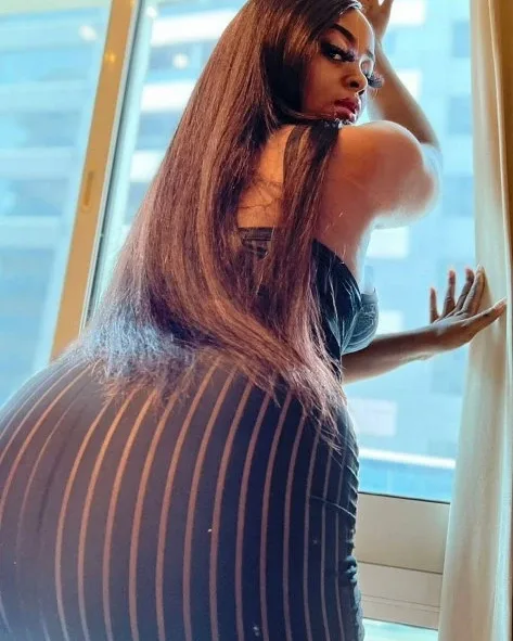Photo from listing “Chloe”, age 23