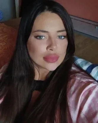 Photo from listing “Bella”, age 19