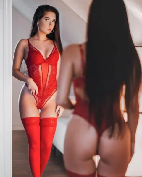 Photo from listing “Olive”, age 20