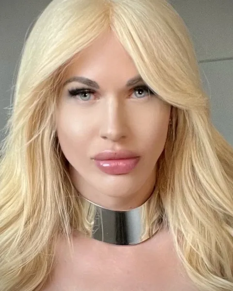 Photo from listing “Candice Blond”, age 26