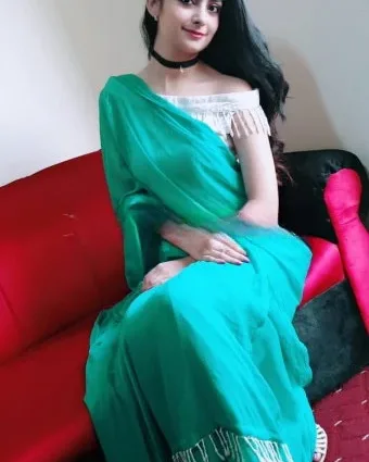 Photo from listing “Katrina Green Saree”, age 26