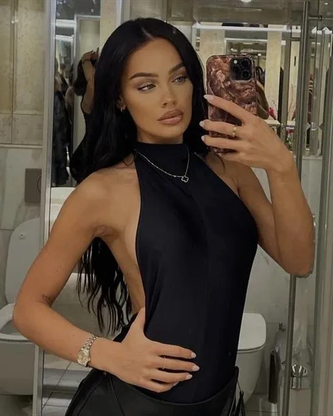 Photo from listing “Lola”, age 32