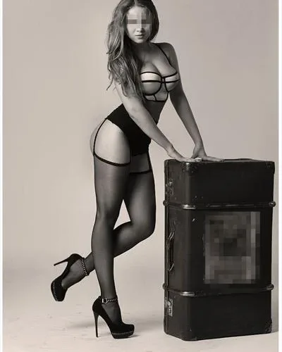 Photo from listing “Cassandra”, age 23