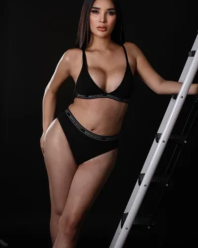 Photo from listing “Abby”, age 26