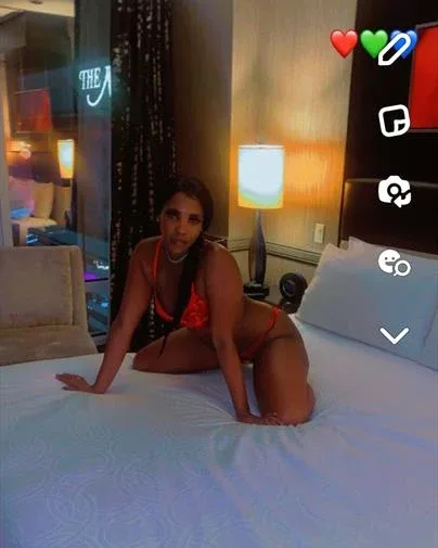 Photo from listing “RishaPop”, age 33