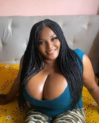 Photo from listing “SANDRA”, age 32