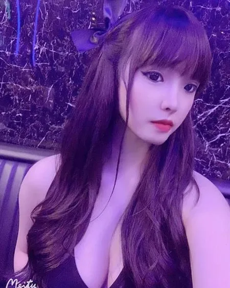 Photo from listing “Anne's Escort: fasa”, age 28