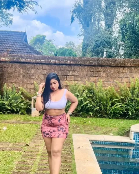 Photo from listing “Vishu Queen – Indian escort in Bangalore”, age 25