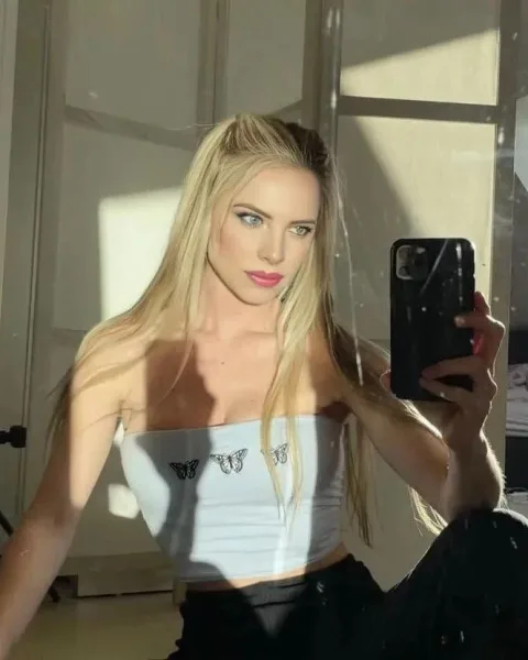 Photo from listing “Ariel – escort in Hong Kong”, age 29