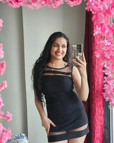 Photo from listing “Sanjana – Indian escort in Candolim, Goa”, age 23