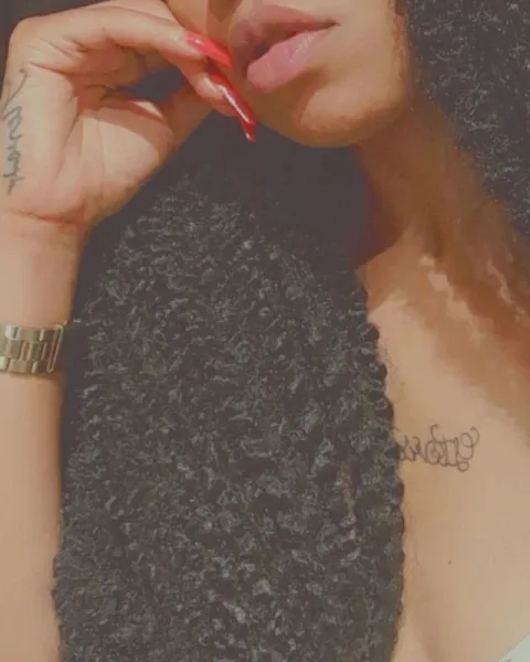 Photo from listing “Rosiana – South African adult performer in Beirut”, age 28