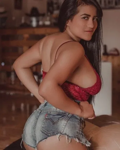 Photo from listing “Mariam Escort – Afghan escort in Beirut”, age 26
