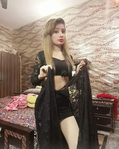 Photo from listing “Amina Butt – Pakistani escort in Lahore”, age 21