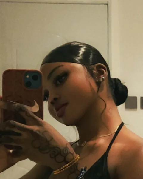 Photo from listing “Riella – South African escort in Maldives”, age 23
