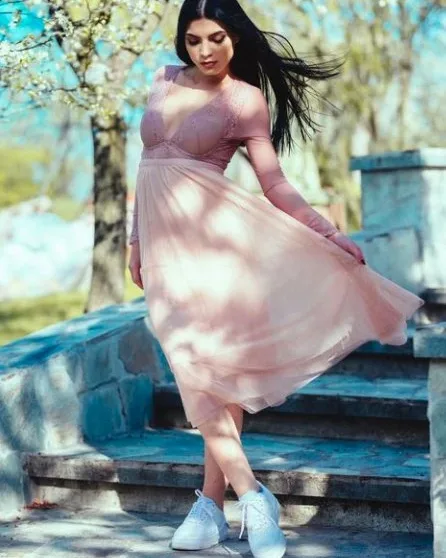 Photo from listing “Escort – Australian escort in Beirut”, age 22