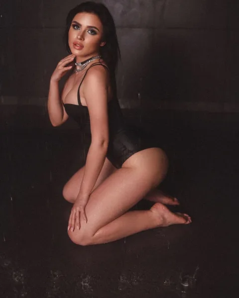 Photo from listing “Anna – Ukrainian escort in Kiev”, age 27