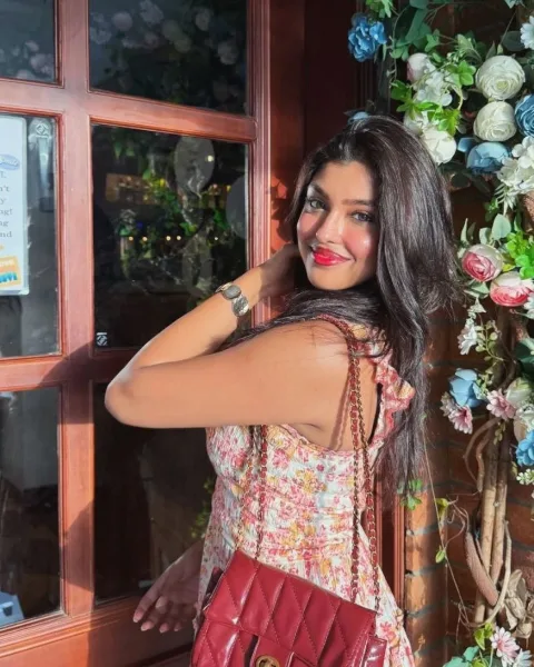 Photo from listing “Nidhi Verify Safe Service – escort in Reunion”, age 23