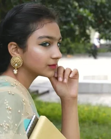 Photo from listing “Rayana Shah – Pakistani escort in Islamabad”, age 22
