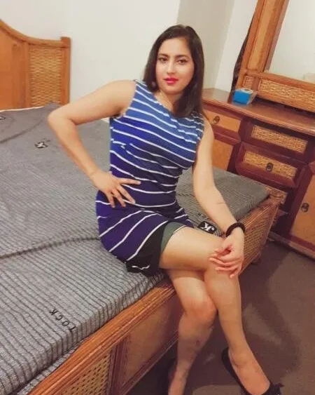 Photo from listing “Saima – Pakistani escort in Lahore”, age 22