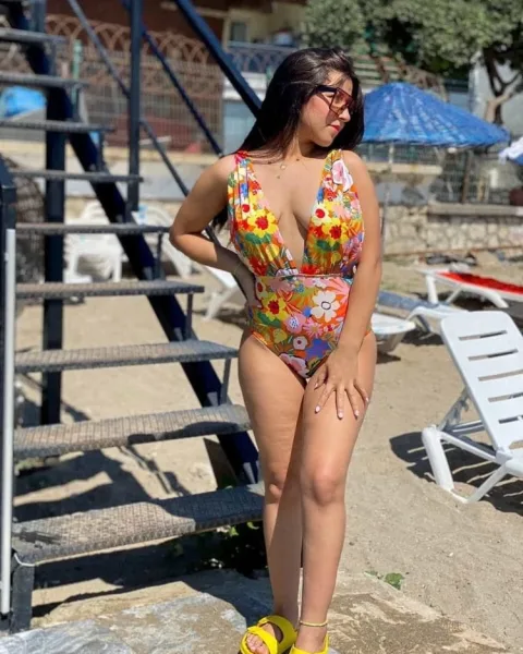 Photo from listing “Basma – Moroccan escort in Beirut”, age 19