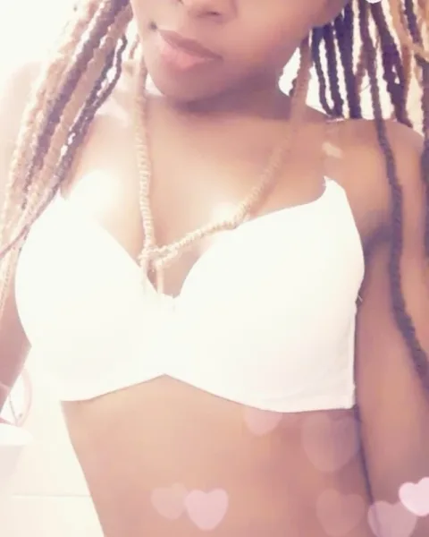 Photo from listing “Queen – Kenyan escort in Beirut”, age 23