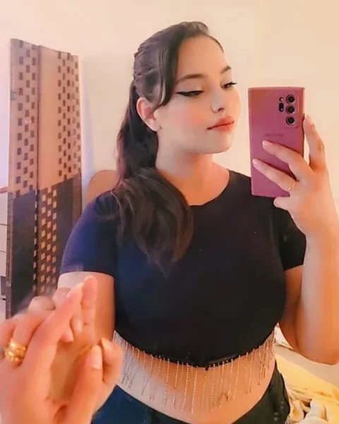 Photo from listing “Kamar – escort in Beirut”, age 22
