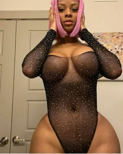 Photo from listing “Tina – South African escort in Beirut”, age 25