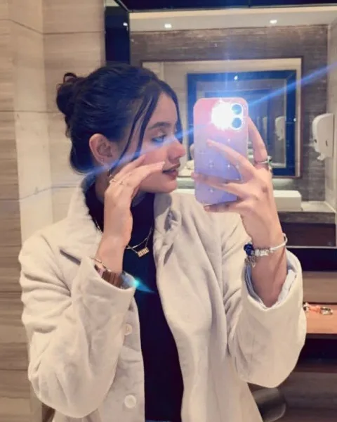 Photo from listing “Yogita – Indian escort in Maldives”, age 23