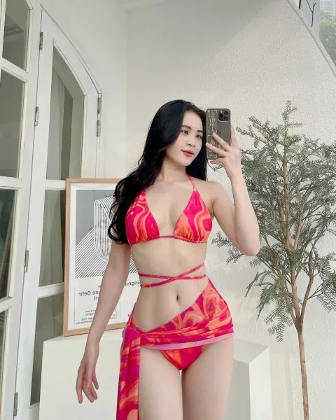 Photo from listing “Merry – Vietnamese escort in Da Nang”, age 24