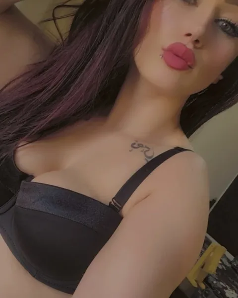 Photo from listing “Naya – Lebanese escort agency in Beirut”, age 21