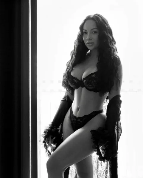Photo from listing “Victoria – Peruvian escort in Beirut”, age 26
