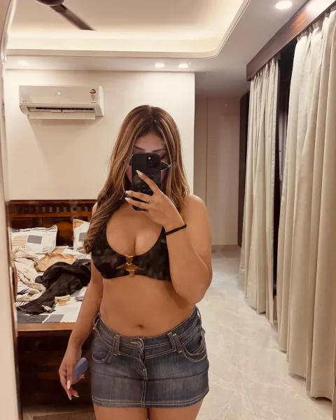 Photo from listing “Esha – Indian escort in Maldives”, age 23