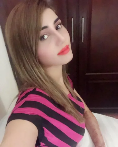 Photo from listing “Iram Butt – Pakistani escort in Karāchi”, age 22