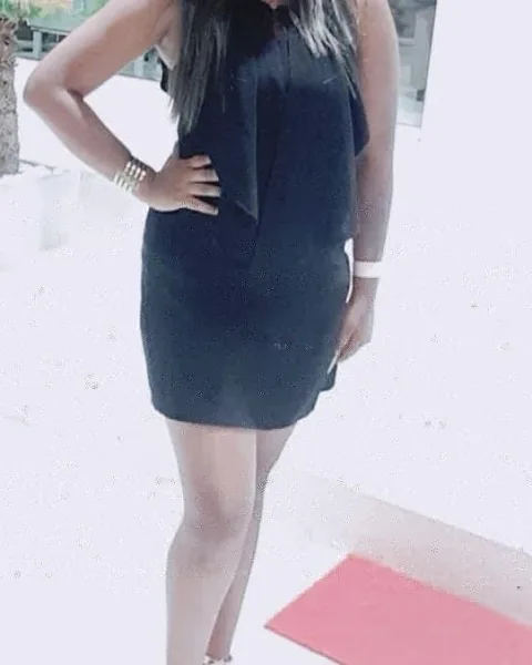 Photo from listing “Dinelka – escort in Colombo”, age 26