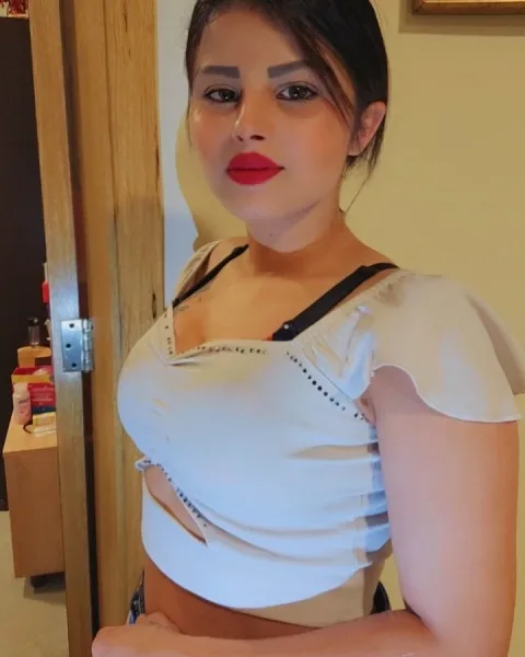 Photo from listing “Aya – Lebanese escort in Beirut”, age 22