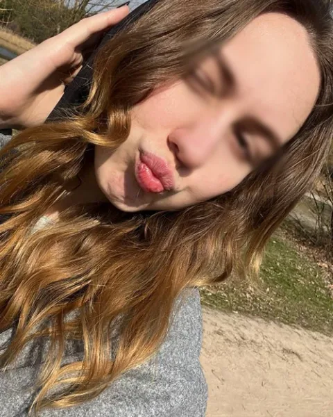 Photo from listing “Raisa”, age 24