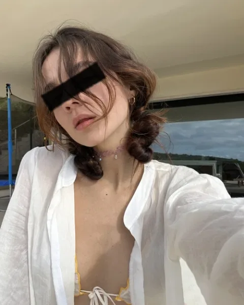 Photo from listing “Emily”, age 23