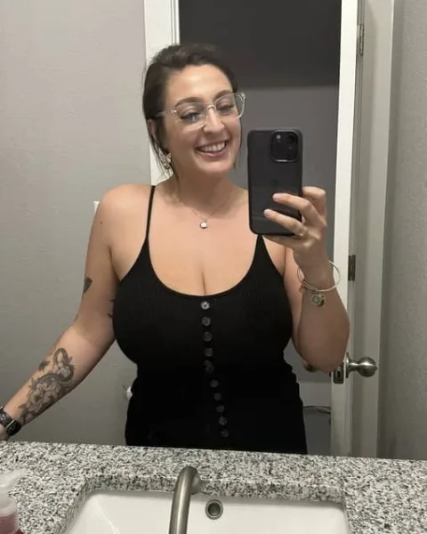 Photo from listing “Emeline”, age 28
