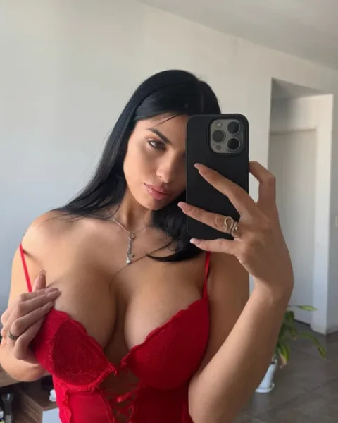 Photo from listing “Marilyn”, age 27
