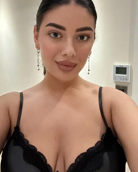 Photo from listing “Eletta”, age 19