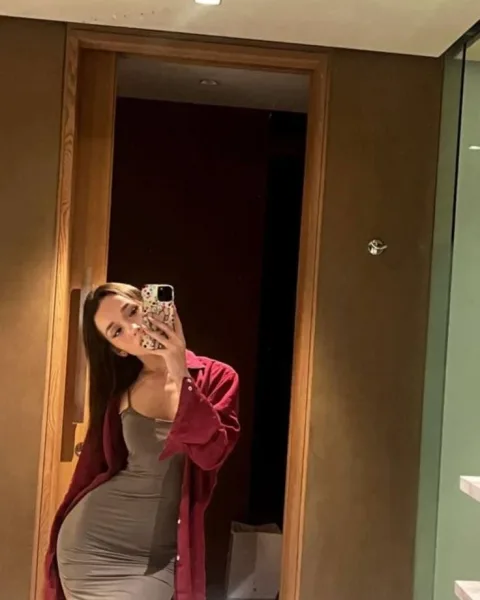 Photo from listing “Angela”, age 29