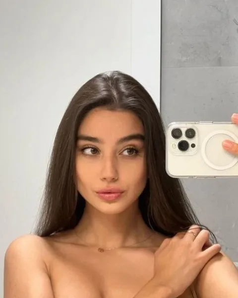 Photo from listing “MIMI”, age 20
