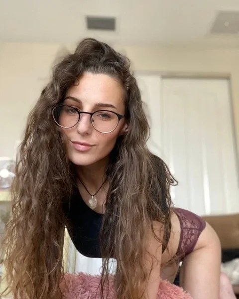Photo from listing “Sofia”, age 28