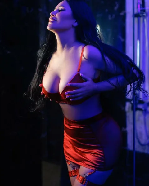 Photo from listing “Juna”, age 25