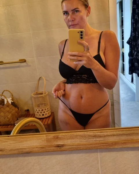 Photo from listing “Cecilia cice”, age 38